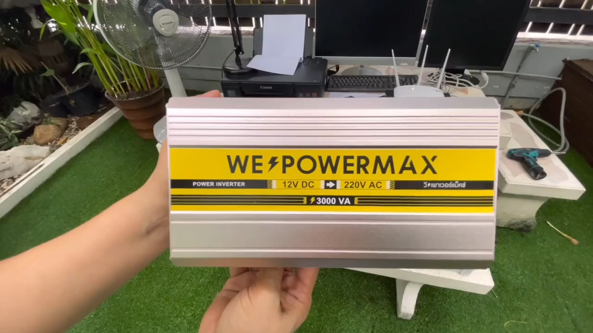 ตัวแปลงไฟ 12V เป็นไฟบ้าน 220V ขนาด 3,000W ยี่ห้อ WE POWER MAX