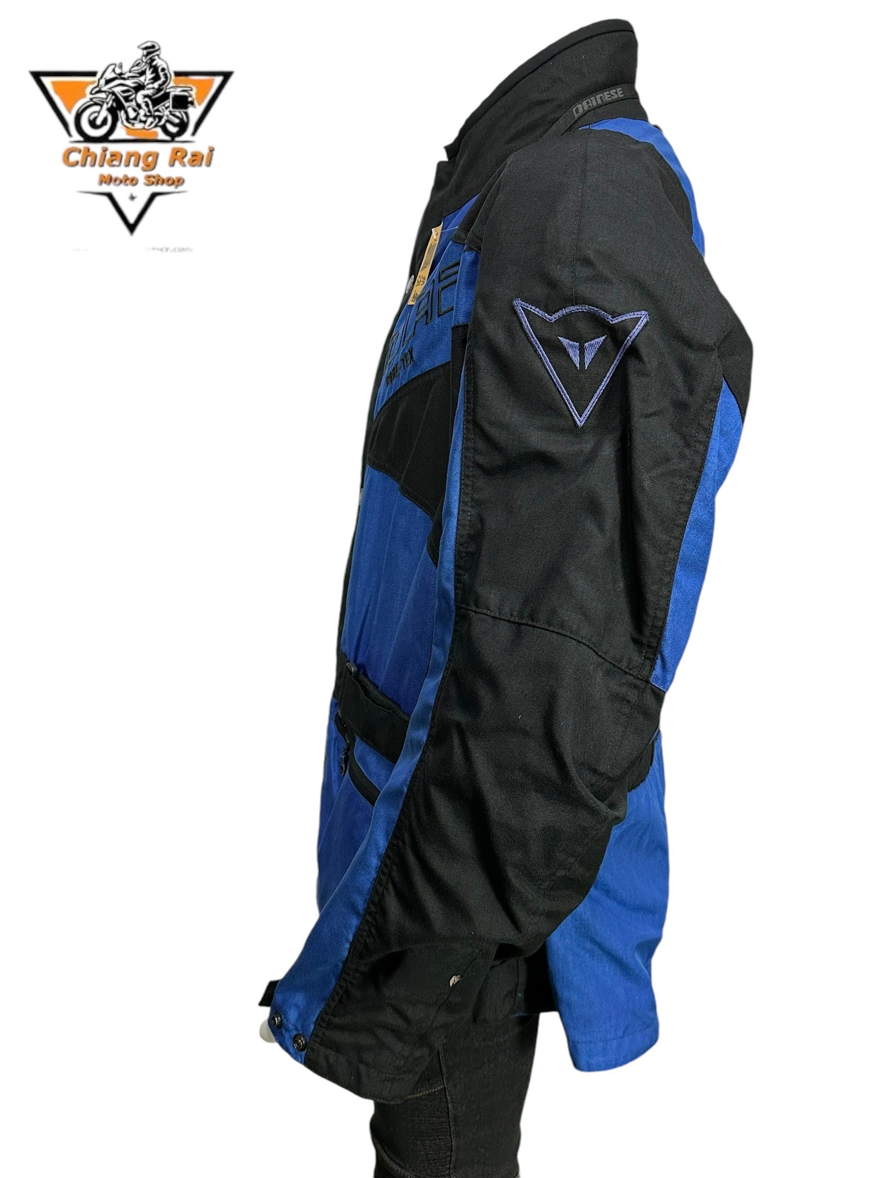 เสื้อขี่มอเตอร์ไซด์( มือสอง) RCTA 667 อก 56" ยาว 30"(2XL) **dainese**