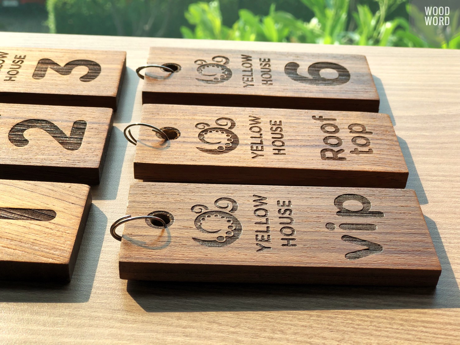 พวงกุญแจไม้ เลเซอร์