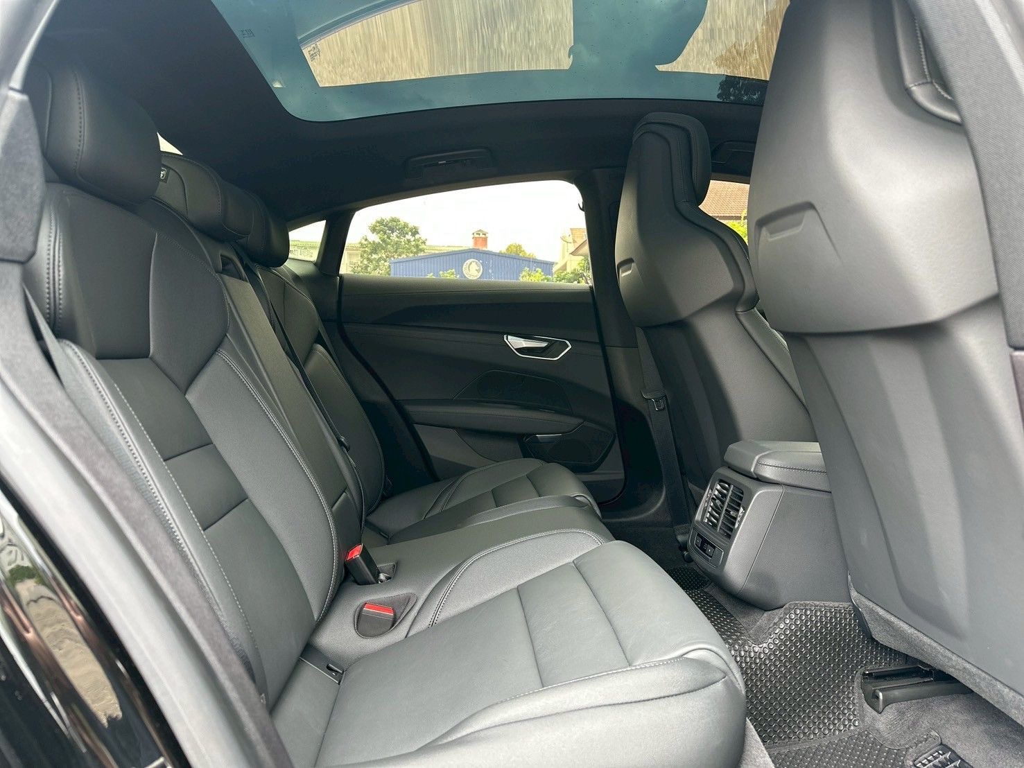 Audi E-Tron GT Performance ปี 2021