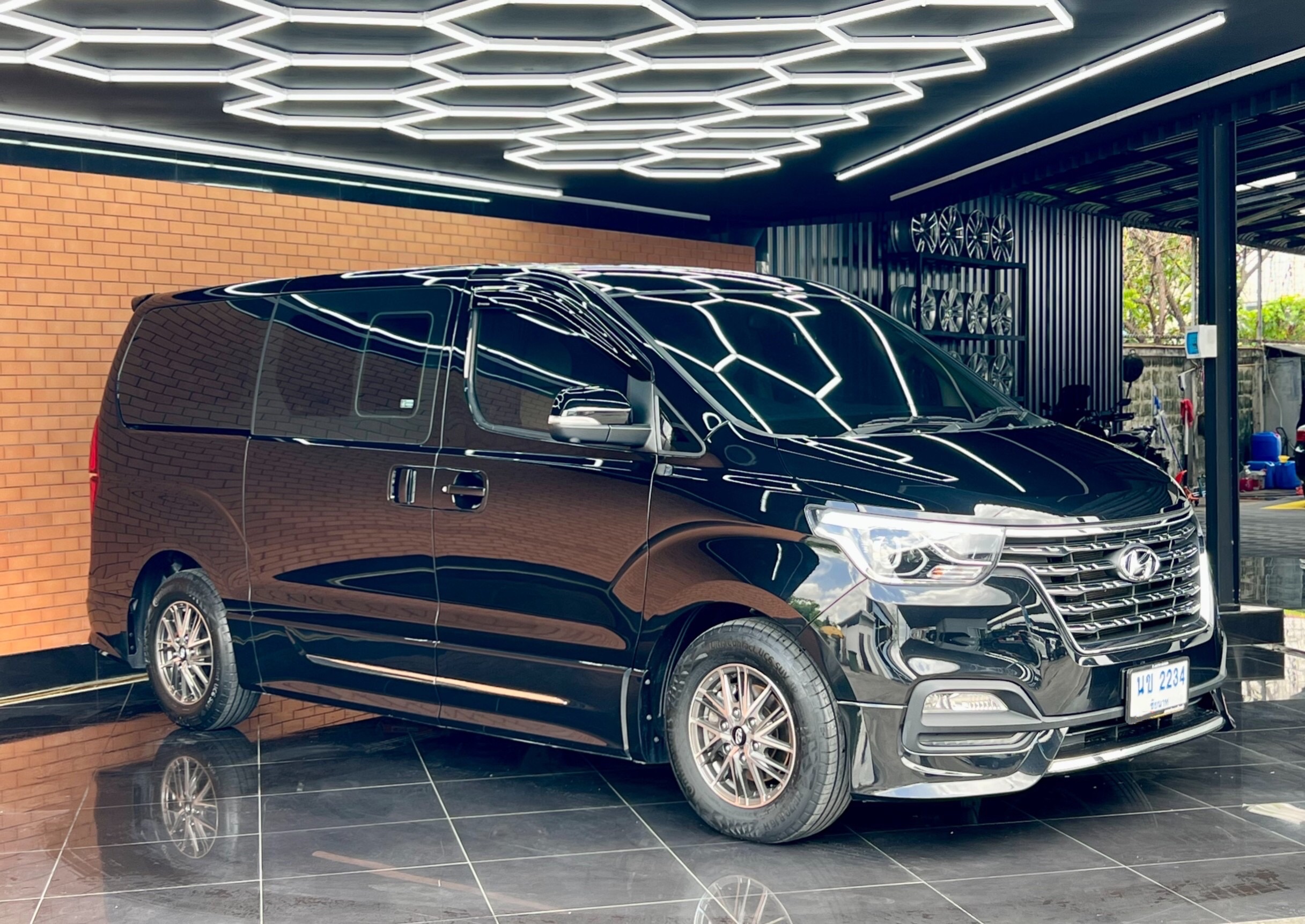 HYUNDAI H1 Deluxe ปี 2021