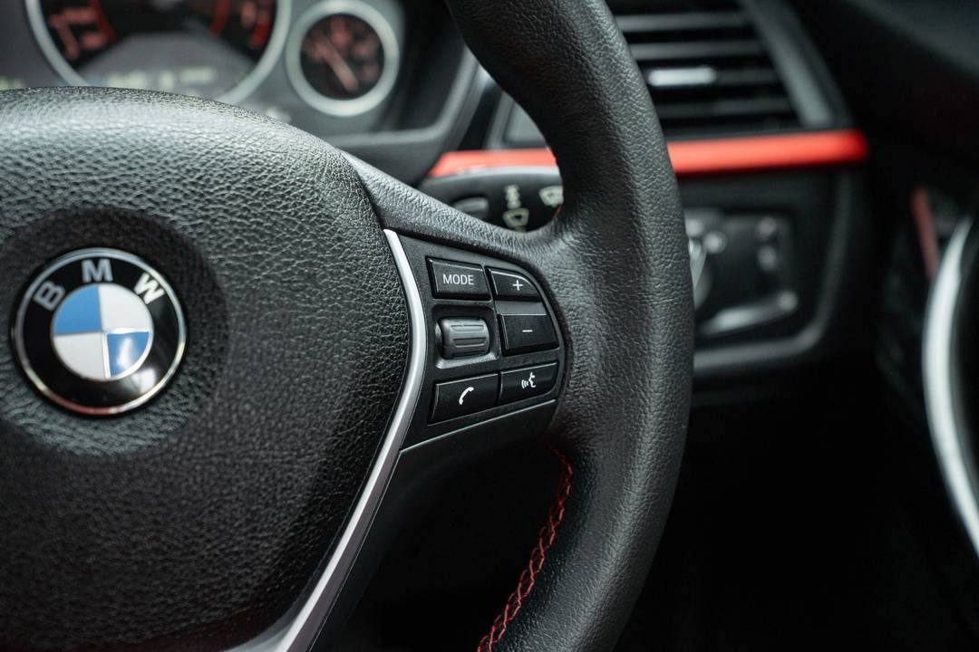 BMW 320i Sport ปี2013