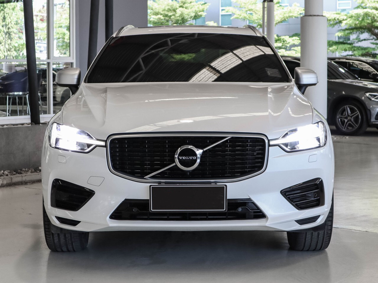 VOLVO XC 60 2.0 T8 R-Design ปี 2019