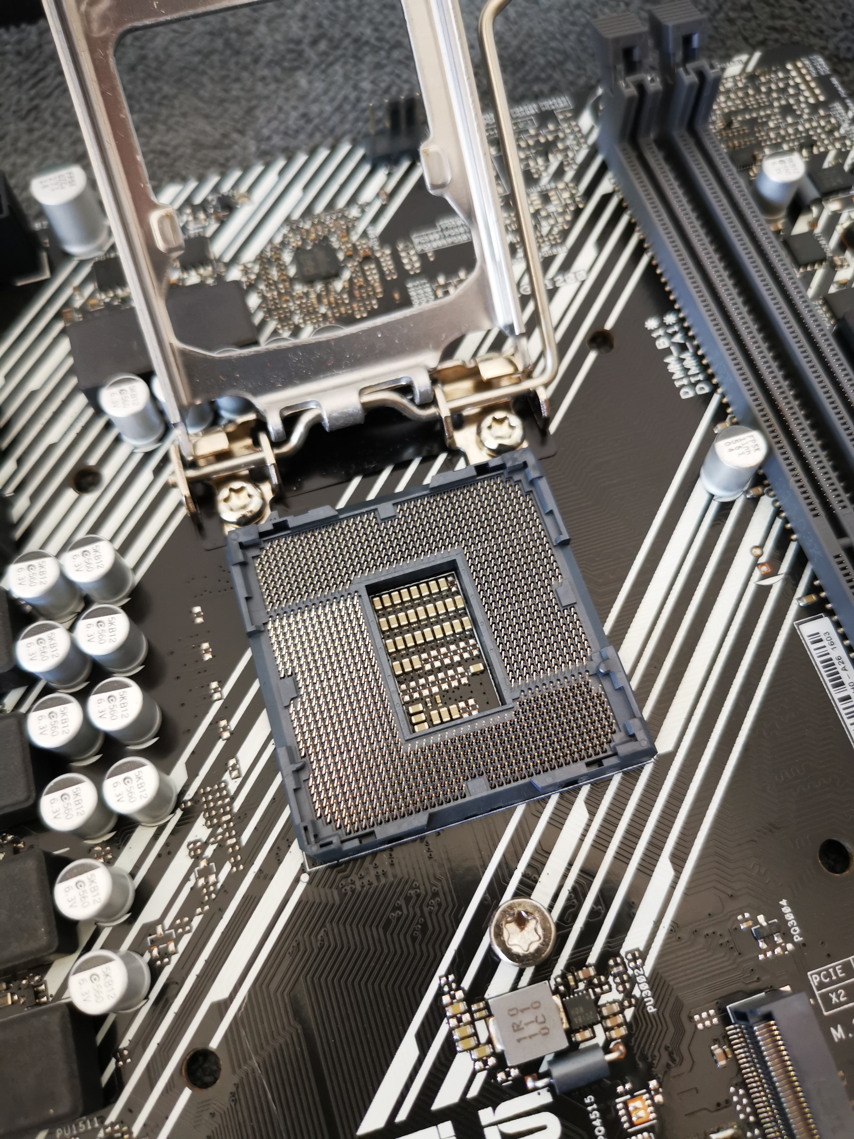 Asus Prime H410M E