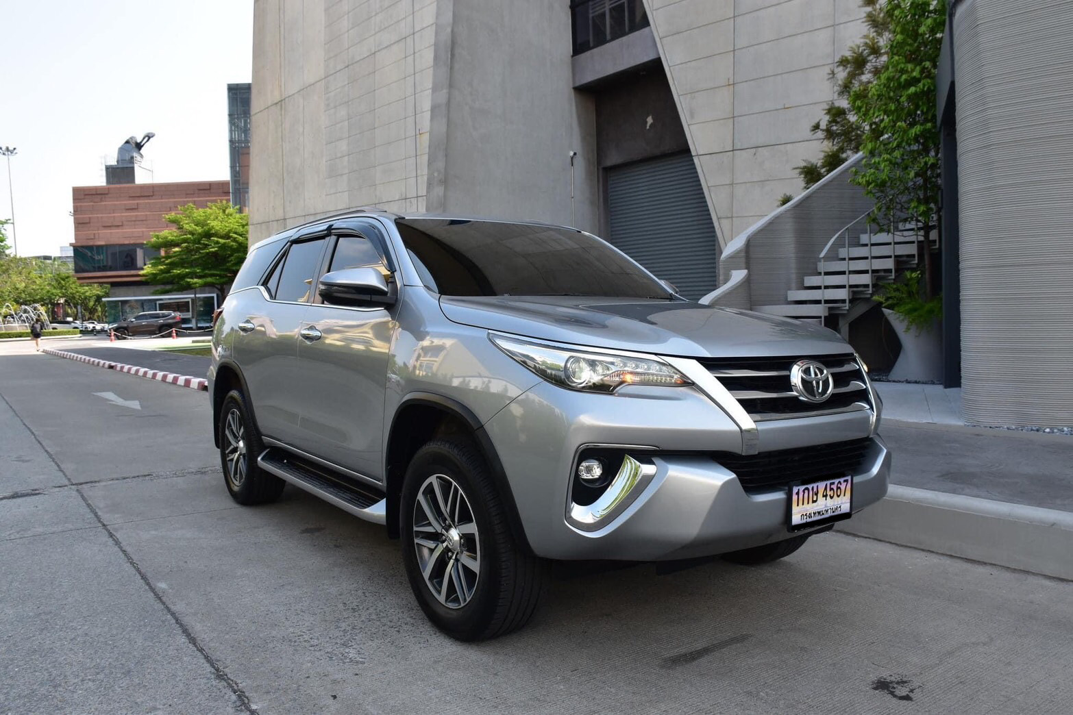 TOYOTA FORTUNER 2.4V 4WD ปี2017