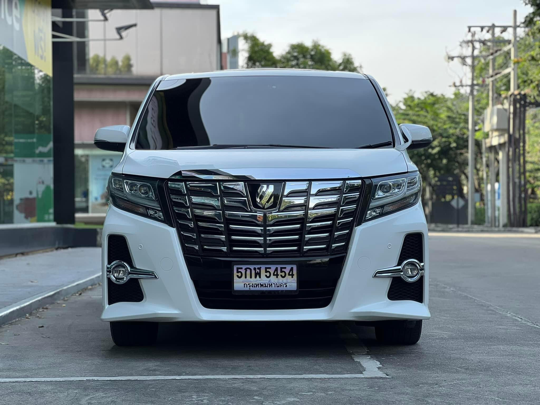 TOYOTA ALPHARD 2.5 SC Package ปี 2017