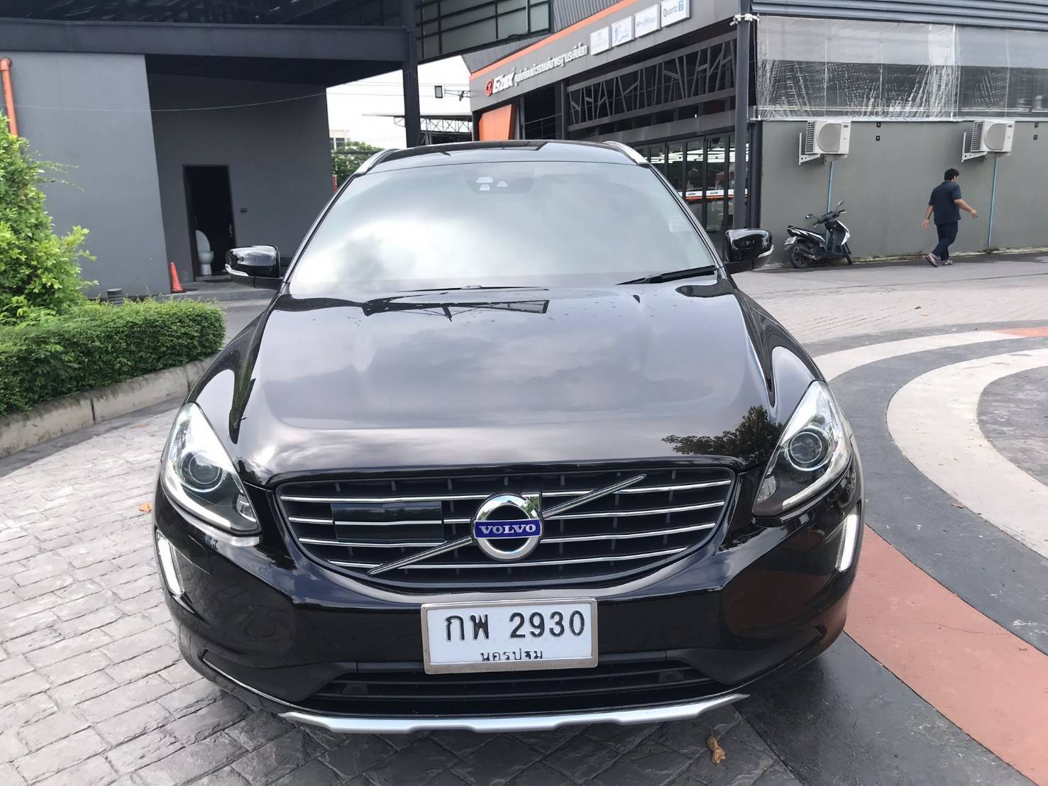 Volvo XC60 2.0 T5 SUV at ปี 2015