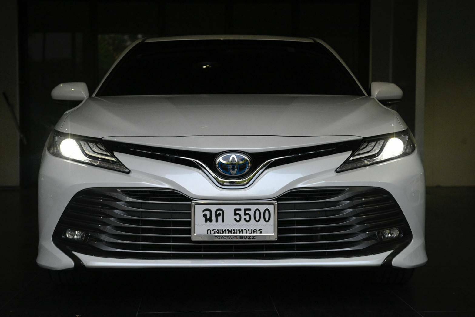 Toyota Camry 2.5 Hy HV Premium ปี 2019
