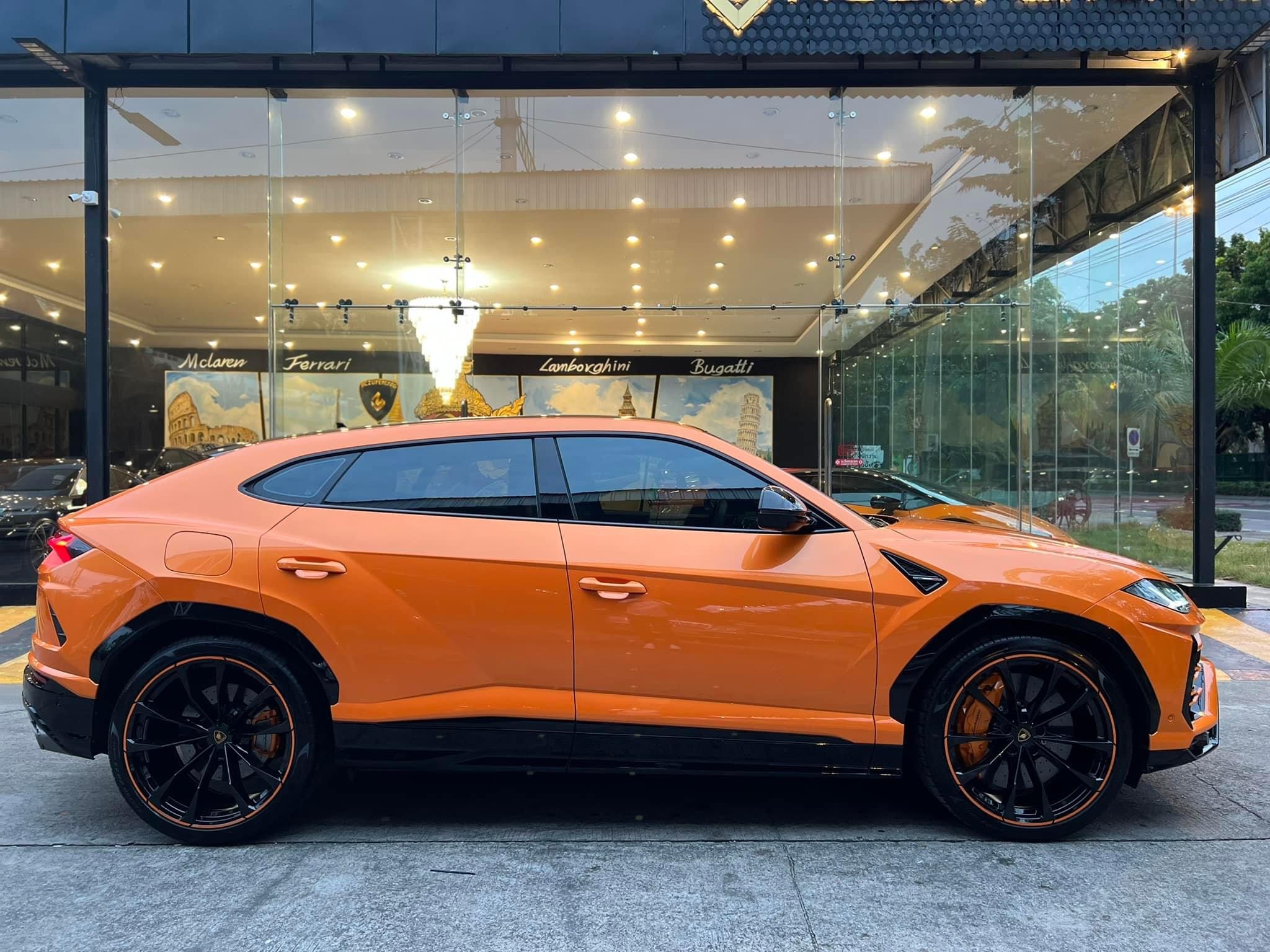 Lamborghini URUS PEARL CAPSULE ปี 2022