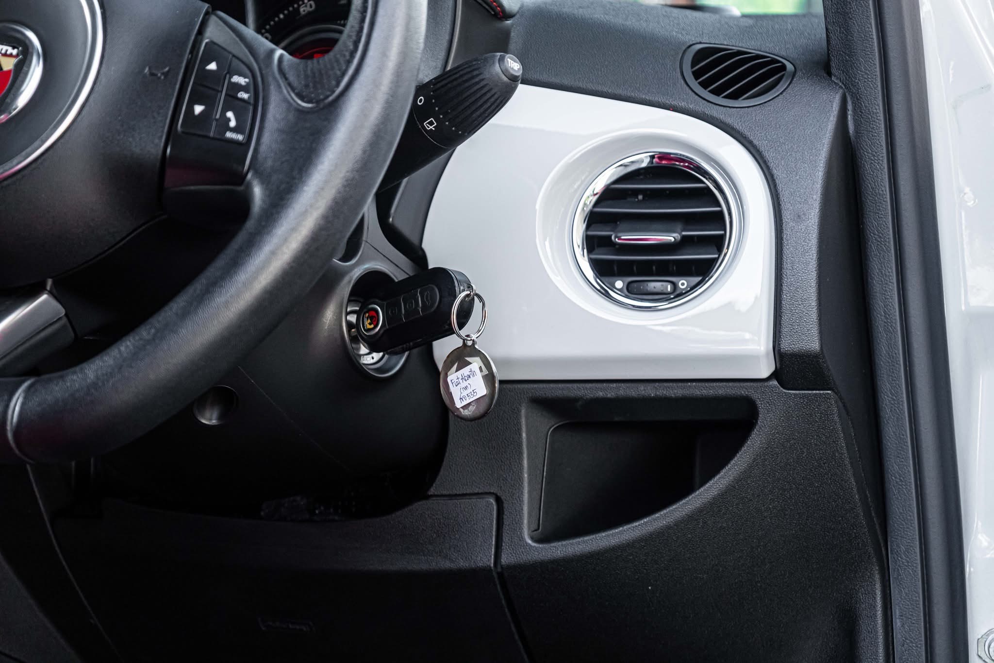 FIAT ABARTH ESSEESSE ปี 2011