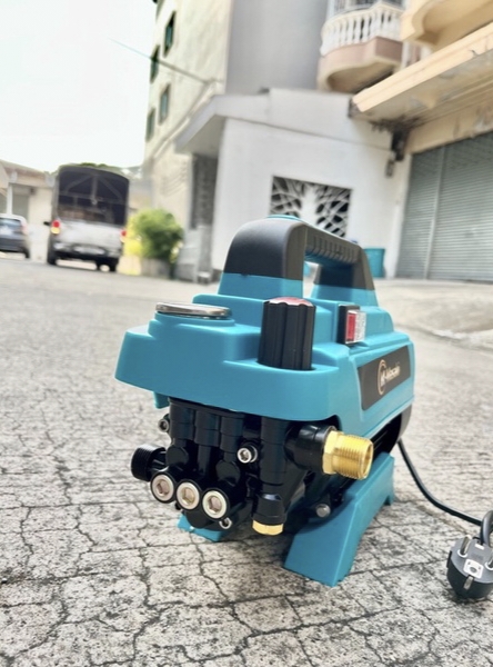 เครื่องฉีดน้ำปรับแรงดันได้ 0-420 บาร์เต็ม ยี่ห้อ Bonchi