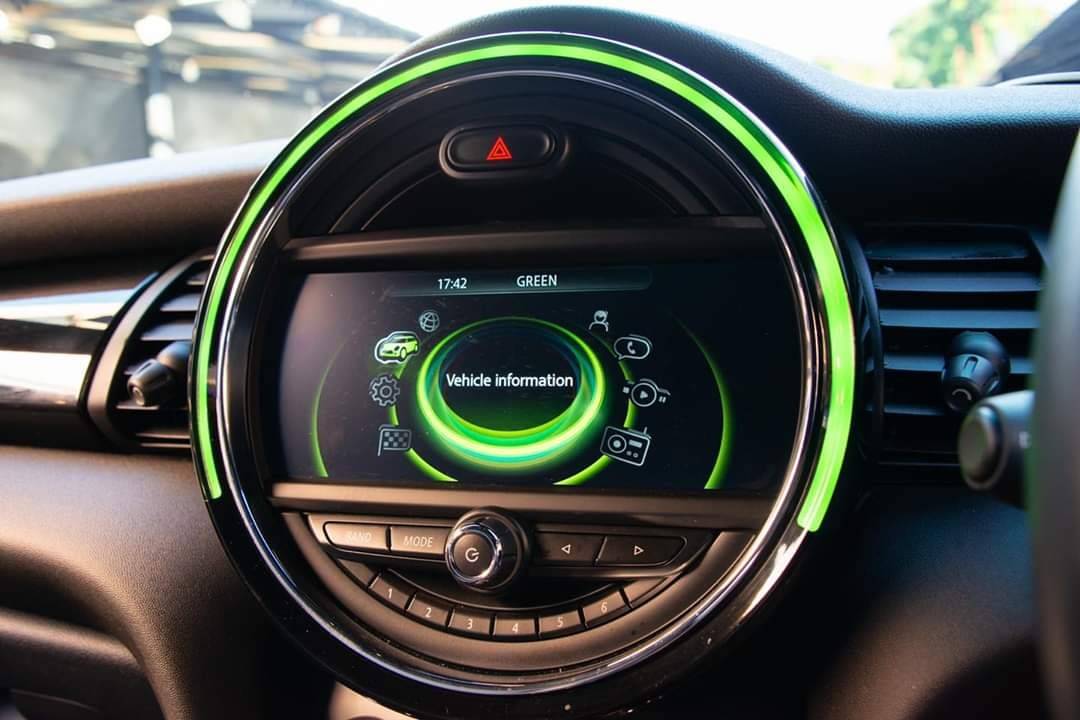 Mini F56 Cooper S 2.0 turbo ปี 2016