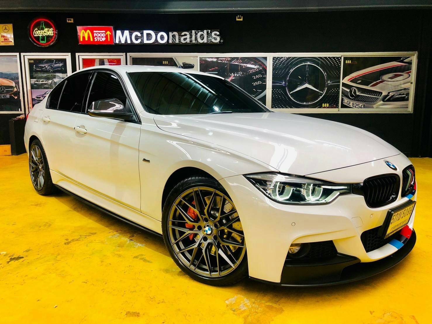 BMW 320d SPORT LCI ปี2016