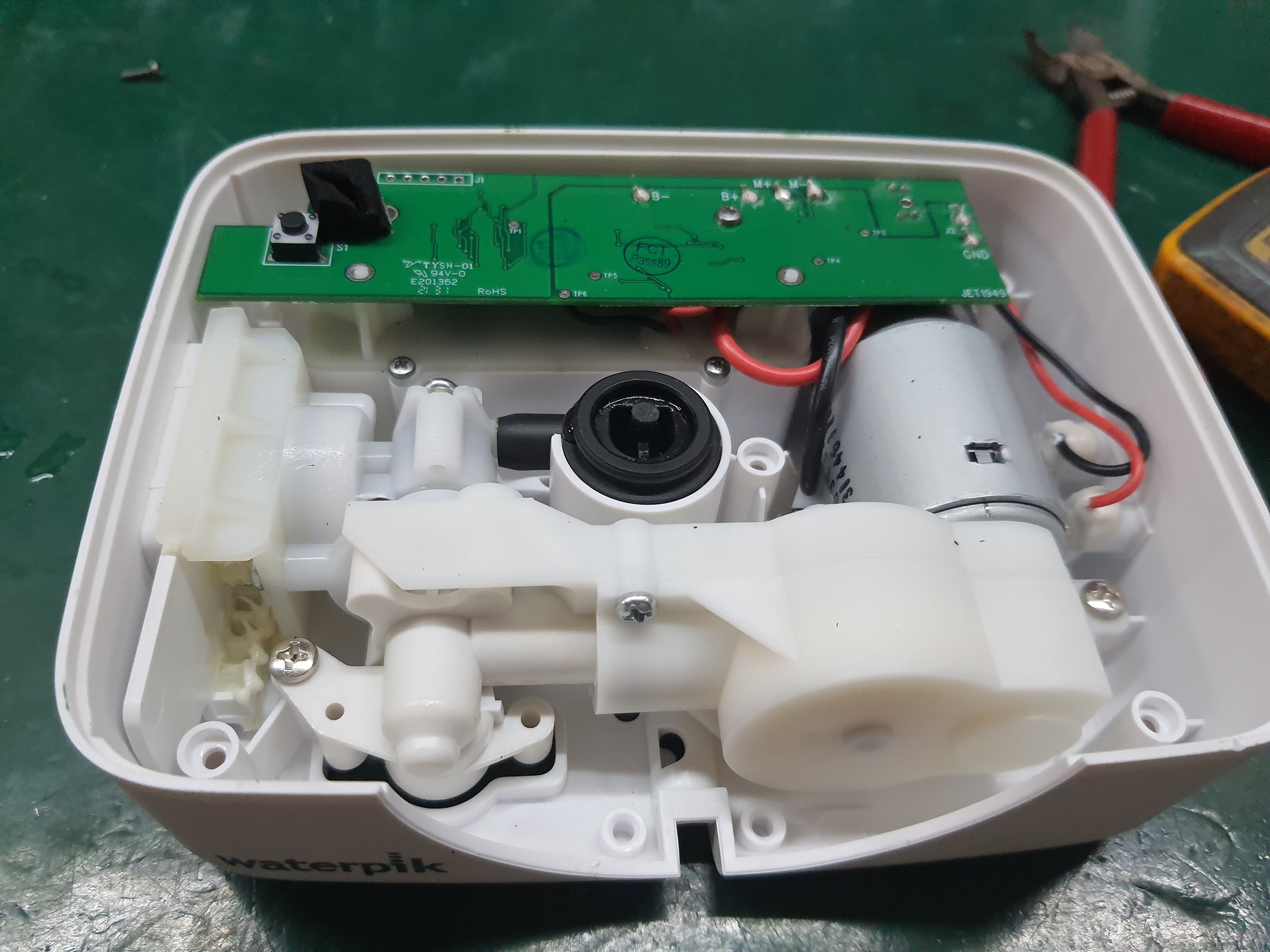 ซ่อมเครื่องฉีดน้ำทำความสะอาดฟัน ยี่ห้อ Waterpik รุ่น WF-12W อาการเครื่องไม่ทำงาน