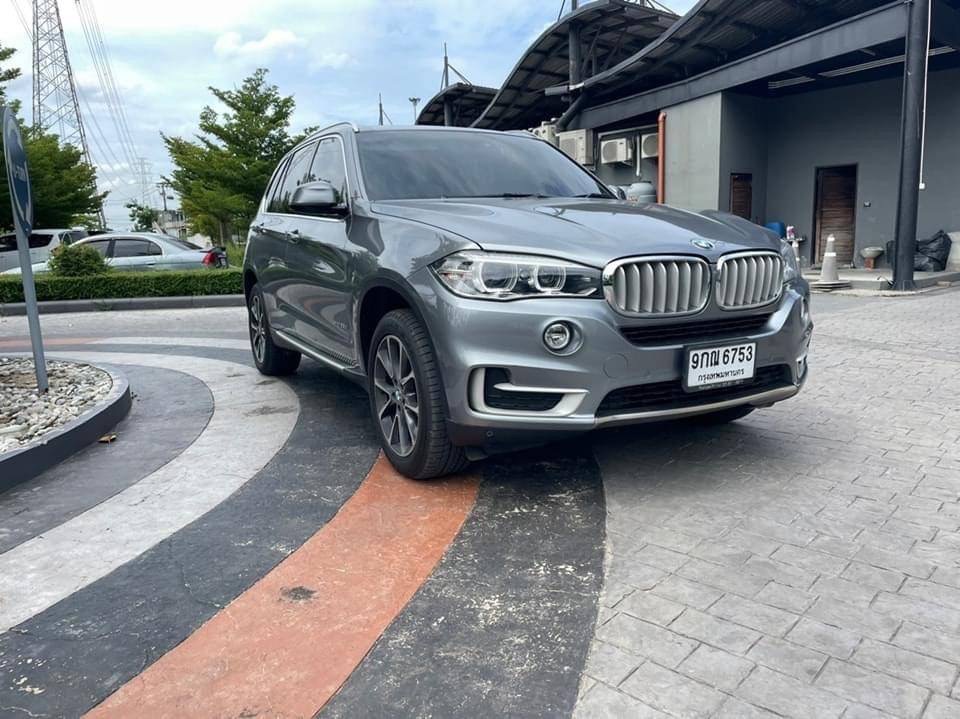 Bmw X5 2.0 F15 Sdrive 2.5d Pure Experience suv at ปี 2015 **ขายดาวน์**