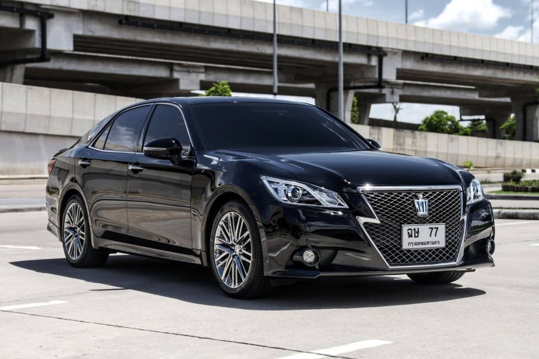 Toyota Crown Athlete ปี2013