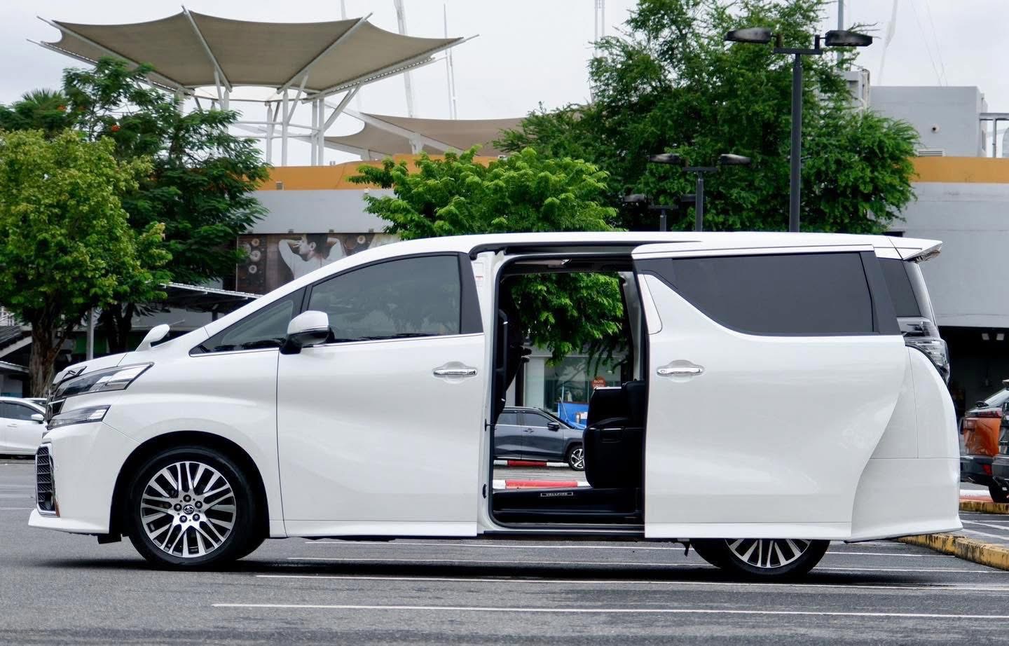 Toyota Vellfire 2.5 ZG Edition Fulloption ปี 2016