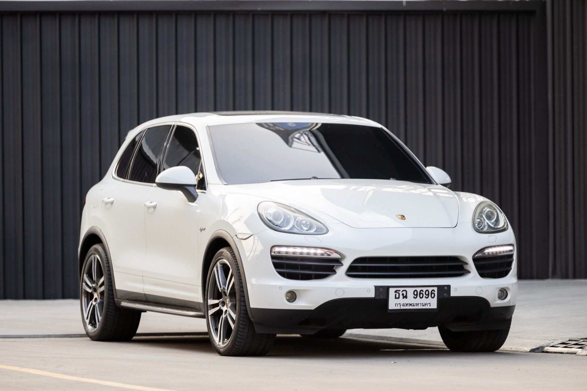 Porsche Cayene Hybrid 3.0 ปี 2012