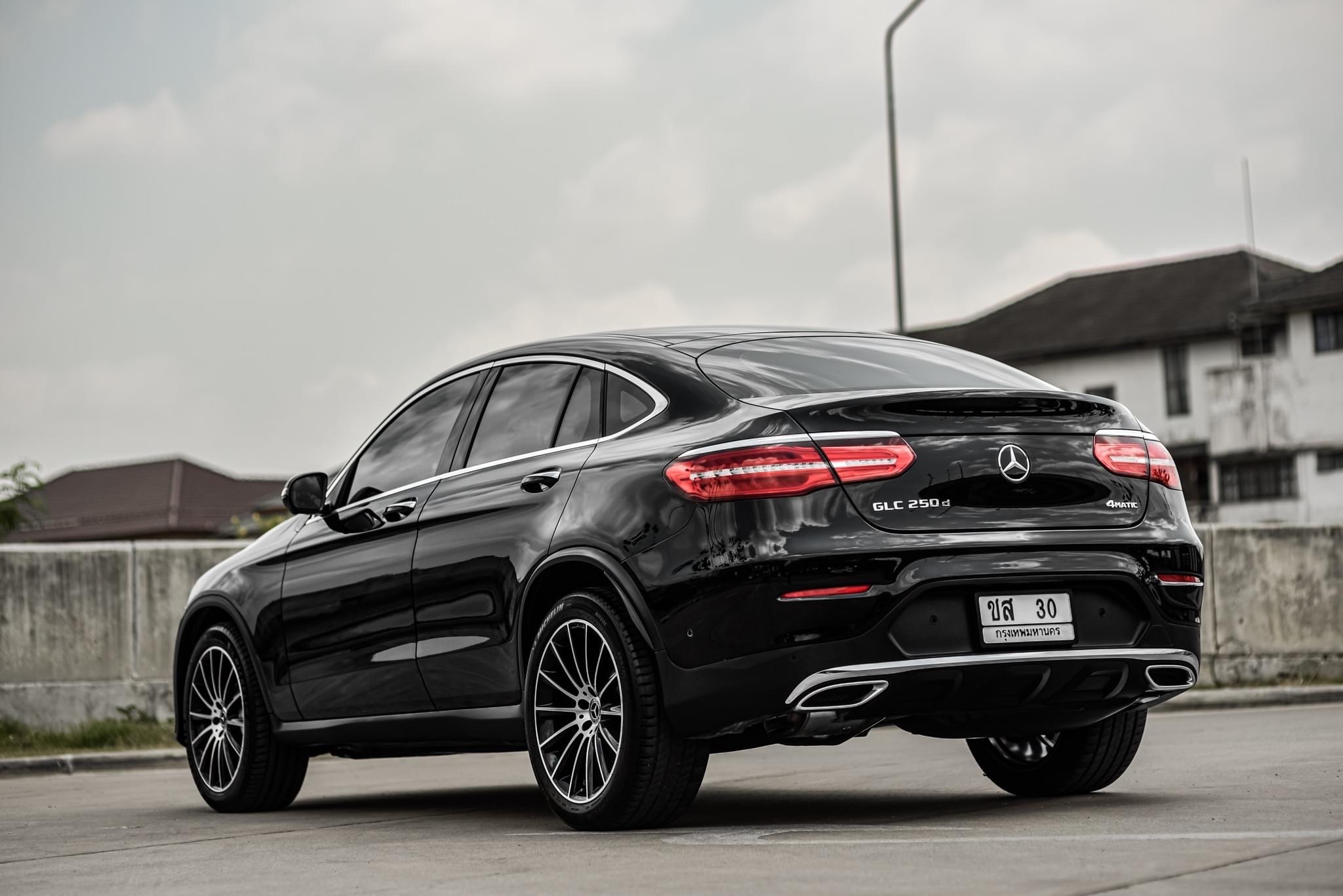 Benz GLC250d Coupe AMG ปี 2017