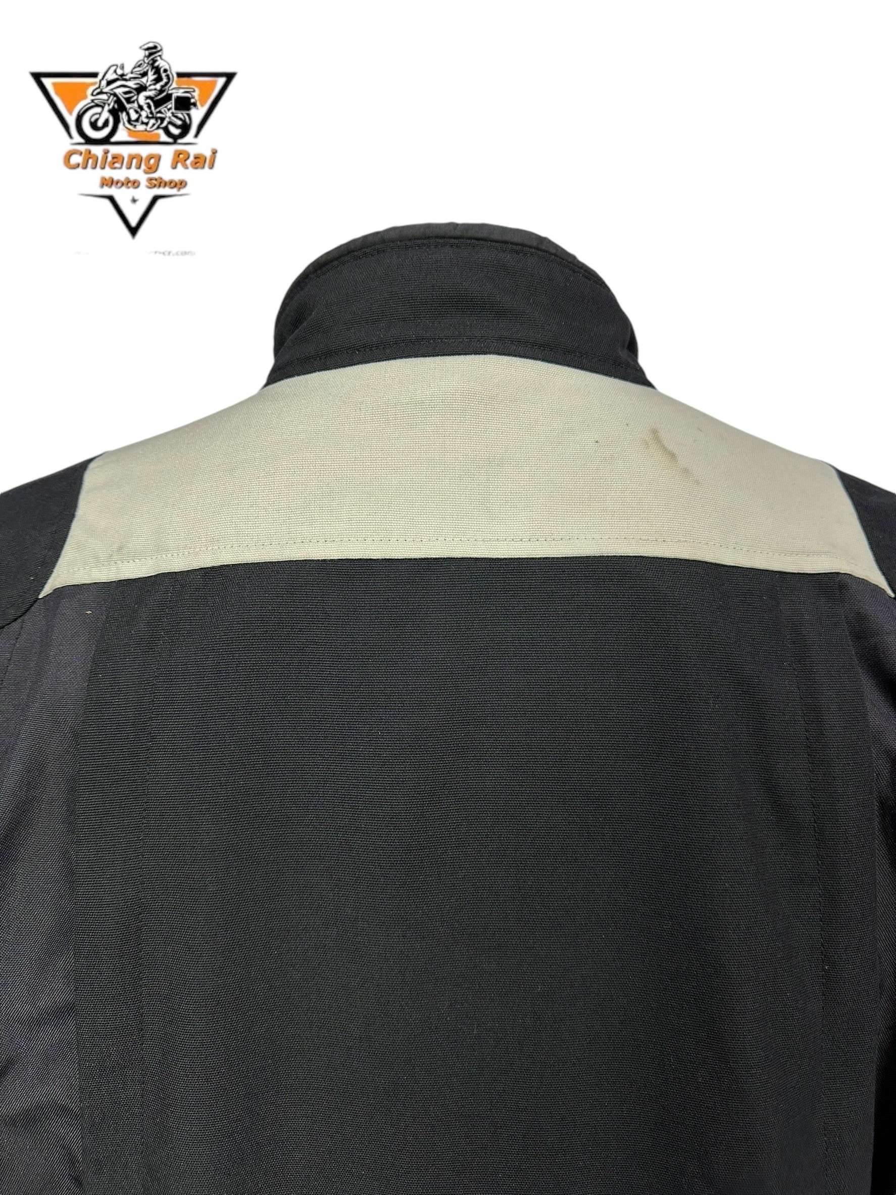 เสื้อขี่มอเตอร์ไซด์( มือสอง) RCTA 652: อก 52" ยาว 30"(XL) **REV'IT!**