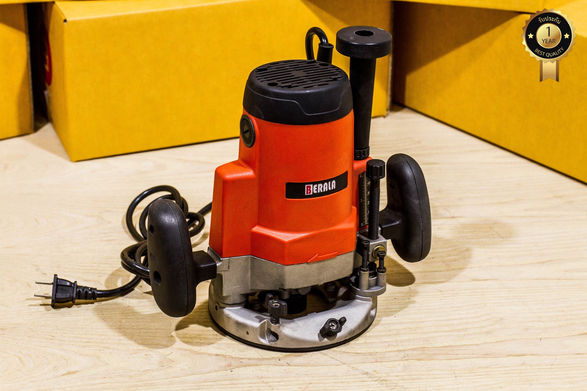 เร้าเตอร์ไม้ ยี่ห้อ BERALA พร้อมดอก
