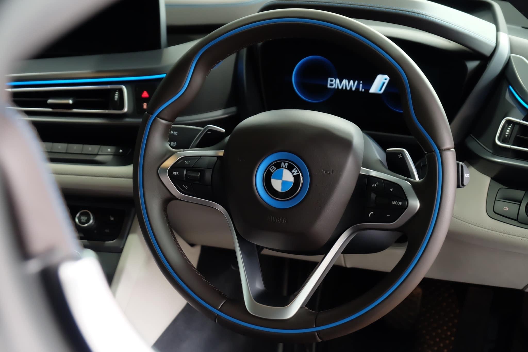 Bmw i8 Coupe Pure Impulse ปี 2015