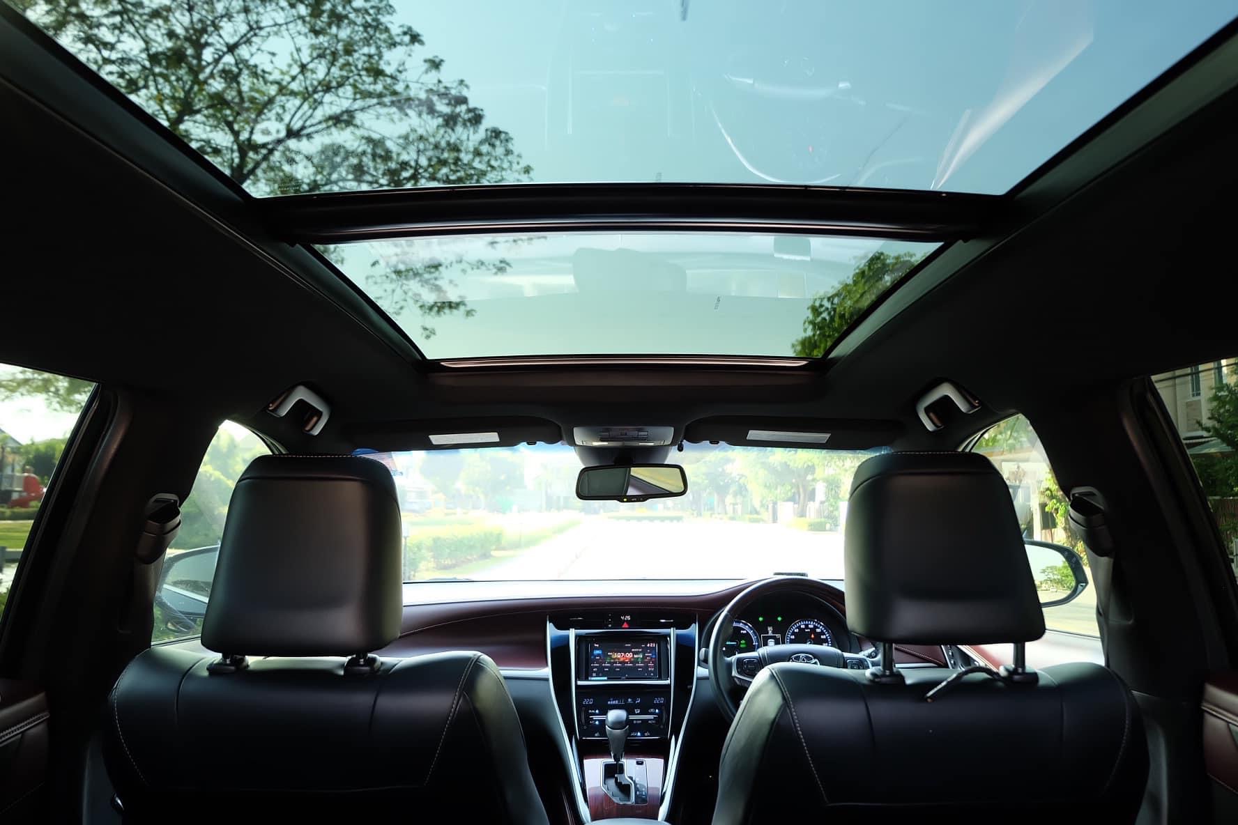 Toyota Harrier 2.5 Hybrid Premium ปี 2014