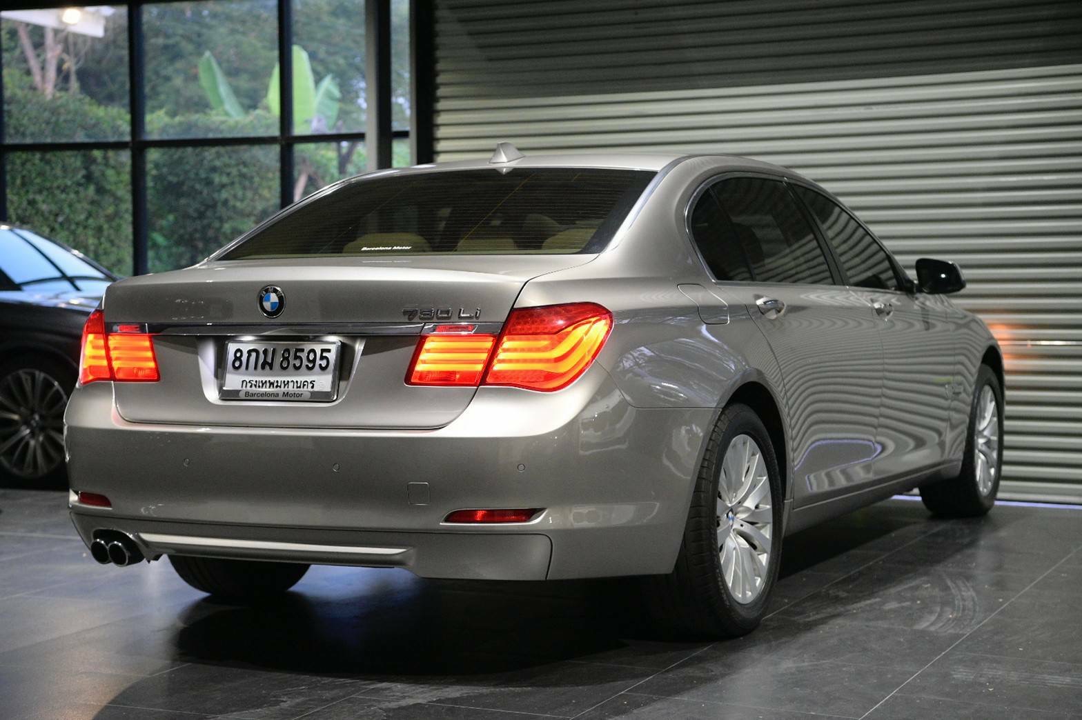 BMW 730Li ปี 2012