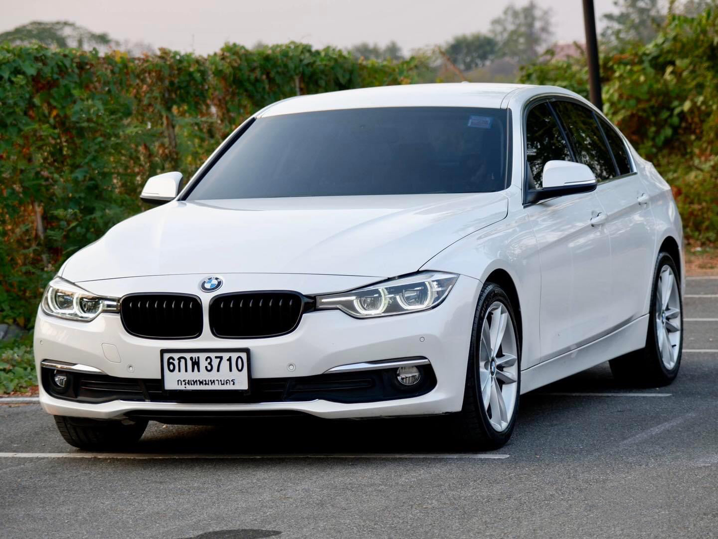 BMW F30 320D LCI Celebration Edition ปี 2017