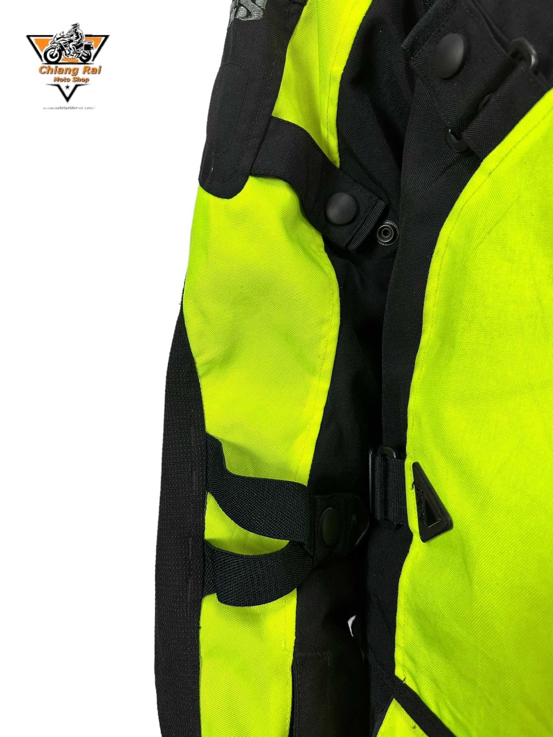 เสื้อขี่มอเตอร์ไซด์( มือสอง) RCTA 634: อก 50" ยาว 29"(XL) **IXS**