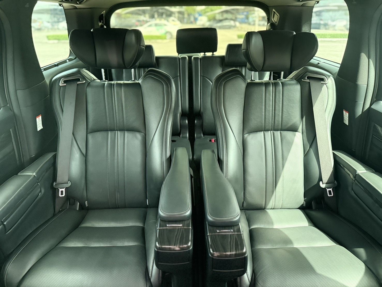 Lexus LM300h (7 Seat) ปี 2021