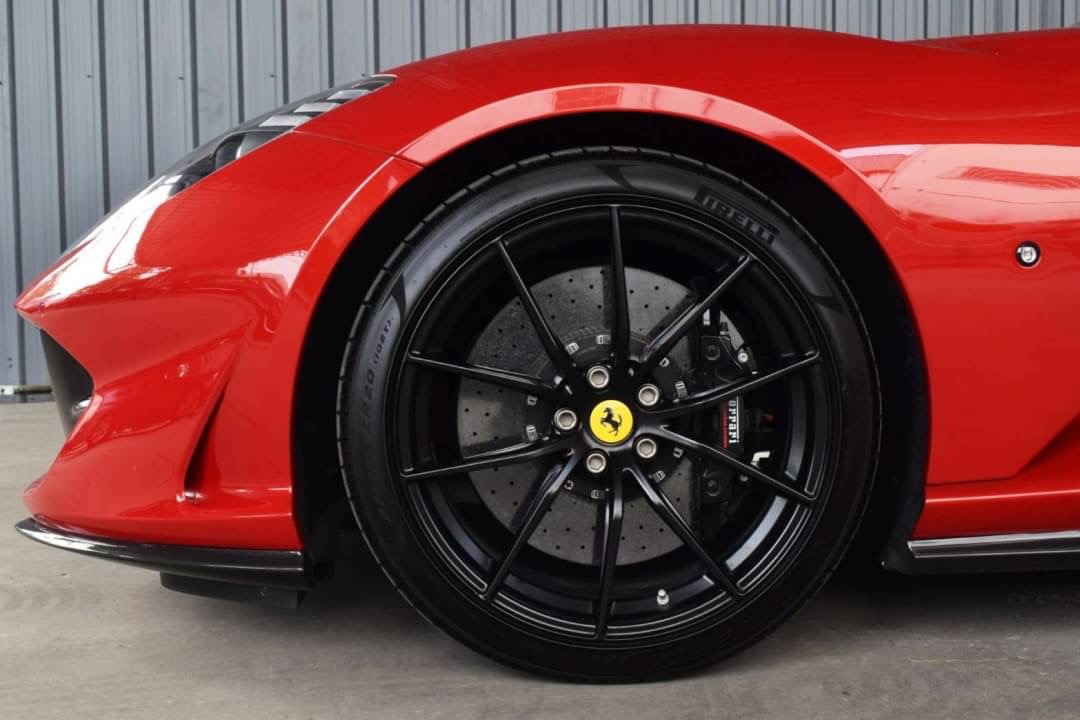 Ferrari 812 Superfast 6.5 ปี 2019