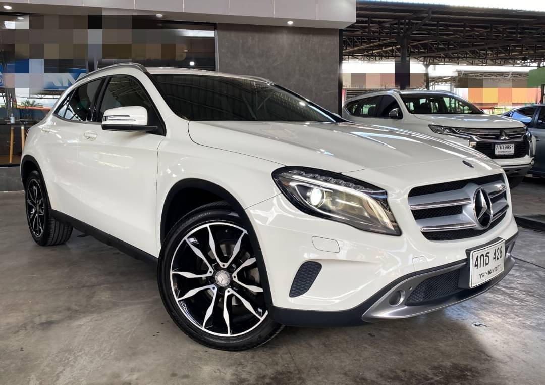 Mercedes-Benz GLA 200 Urban ปี 2015