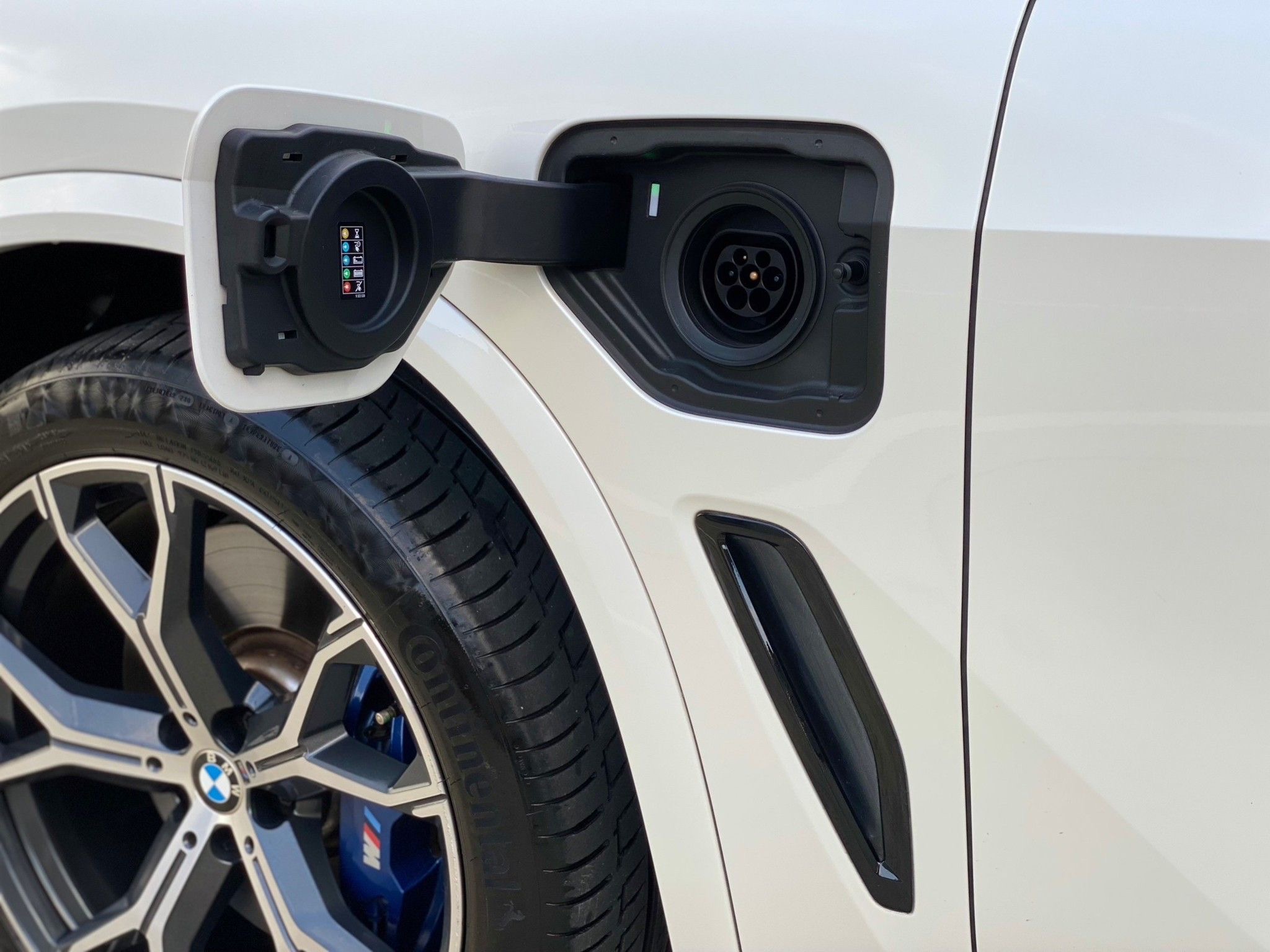 BMW X5 xDrive45e M Sport ปี 2021 สีขาว