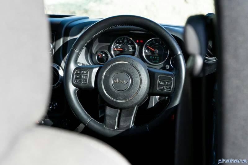 Jeep Wrangler Unlimited Sahara 2.8CRD ปี2013