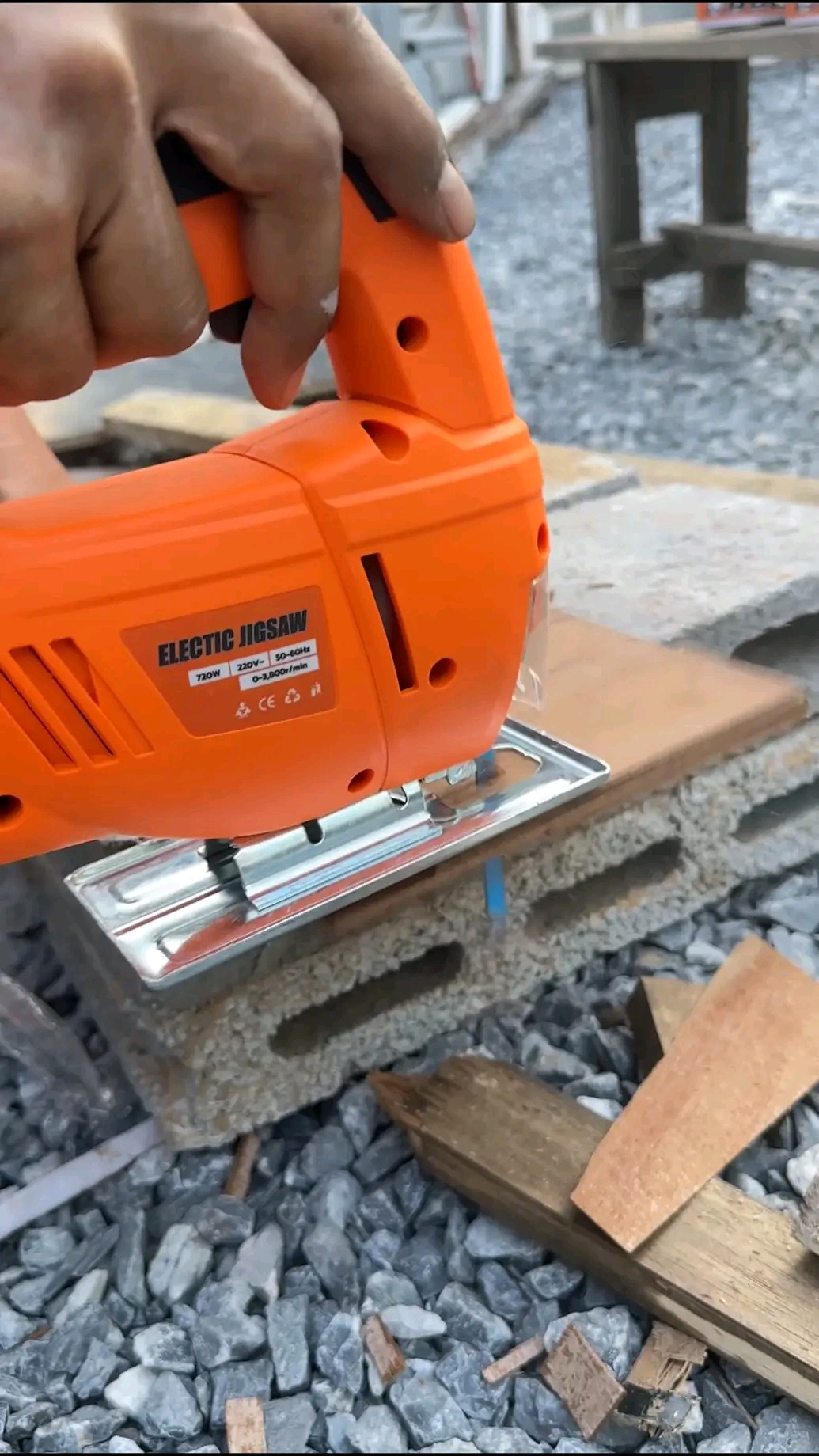 จัดโปรโมชั่น คู่หู เลื่อยจิ๊กซอ ONSEN รุ่น ON-431 และเครื่องขัดกระดาษทรายแบบสั่น BONCHI รุ่น 4510H