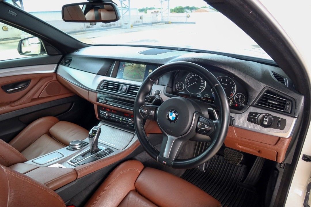 BMW 528i M Sport Lci ปี 2015