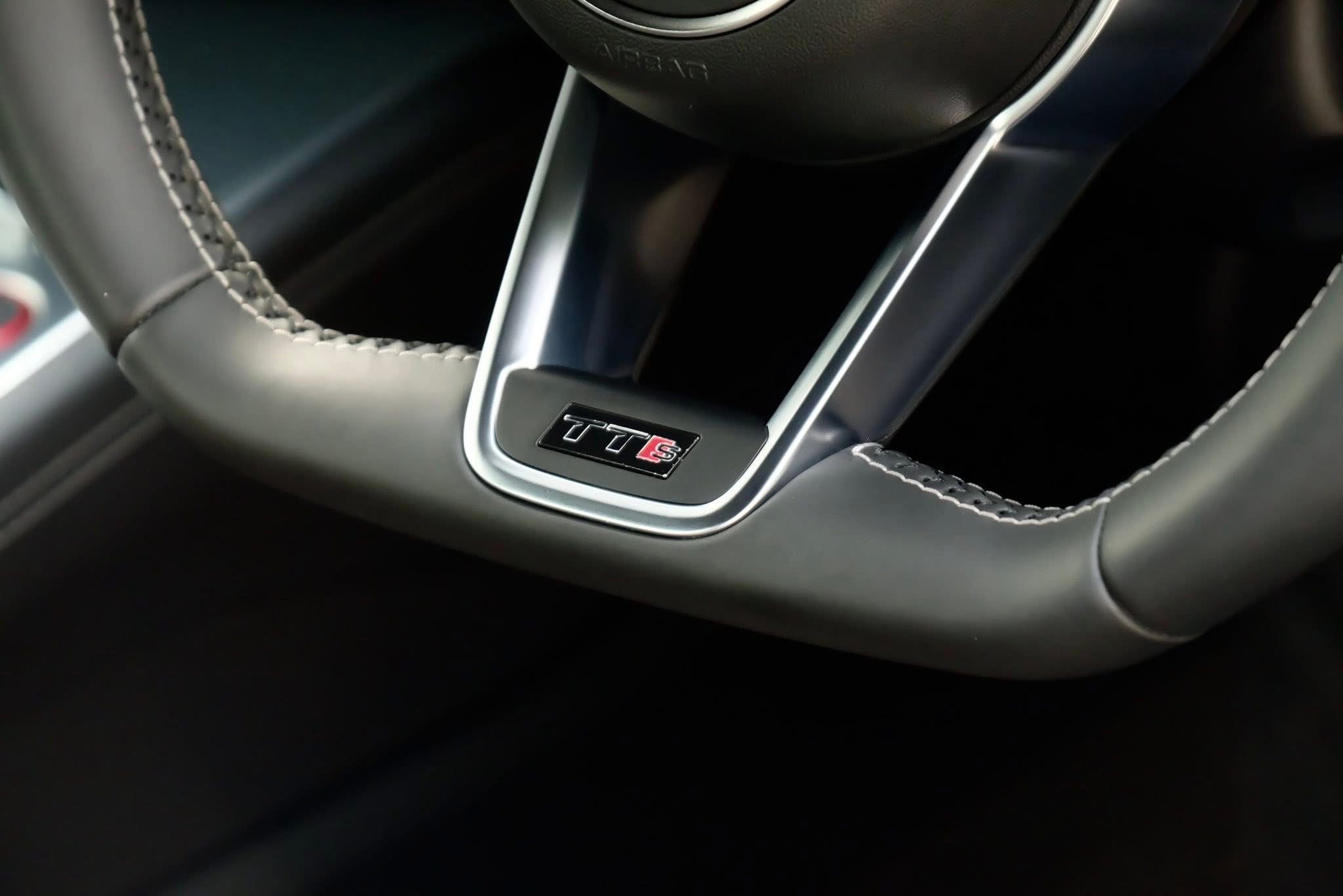 Audi TTS Quattro TFSI ปี 2017