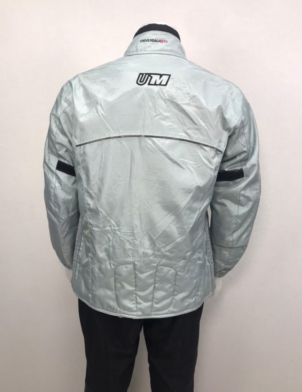 เสื้อขี่มอเตอร์ไซด์( มือสอง) RCT 985 อก 48-50" ยาว 27" ยี่ห้อ **UM**