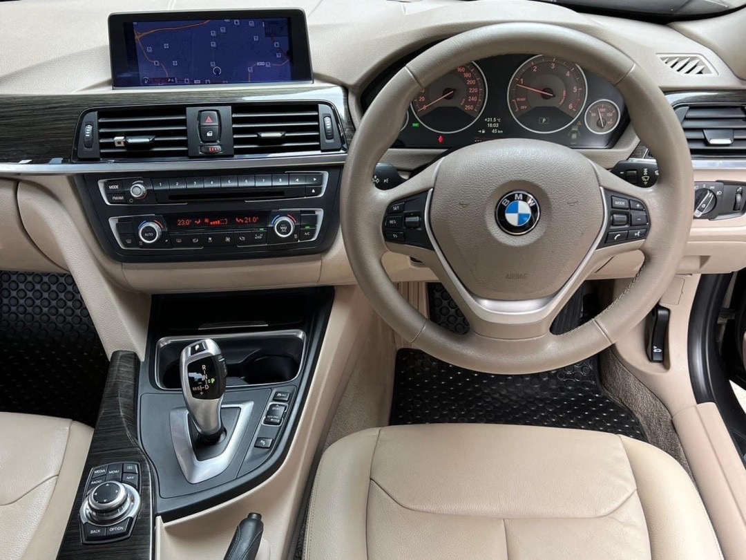 BMW 320d ดีเซล ปี2013