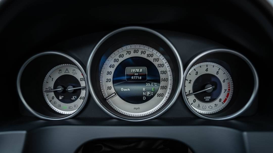 Mercedes-Benz E200 Coupe AMG Sport (FL) ปี 2014