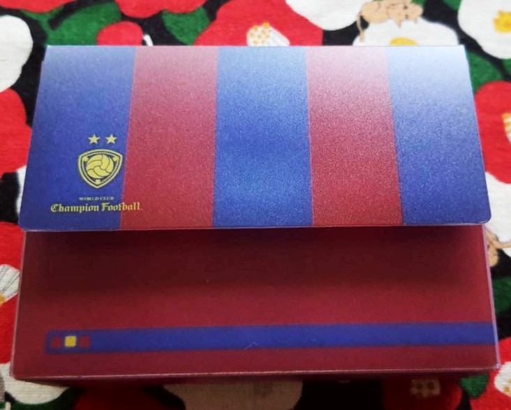 กล่อง ใส่ การ์ด นามบัตร ใส่ของ พกพา WCCF จากญี่ปุ่น World Club Champion Football ฟุตบอล Size : 10 x 7.5 cm