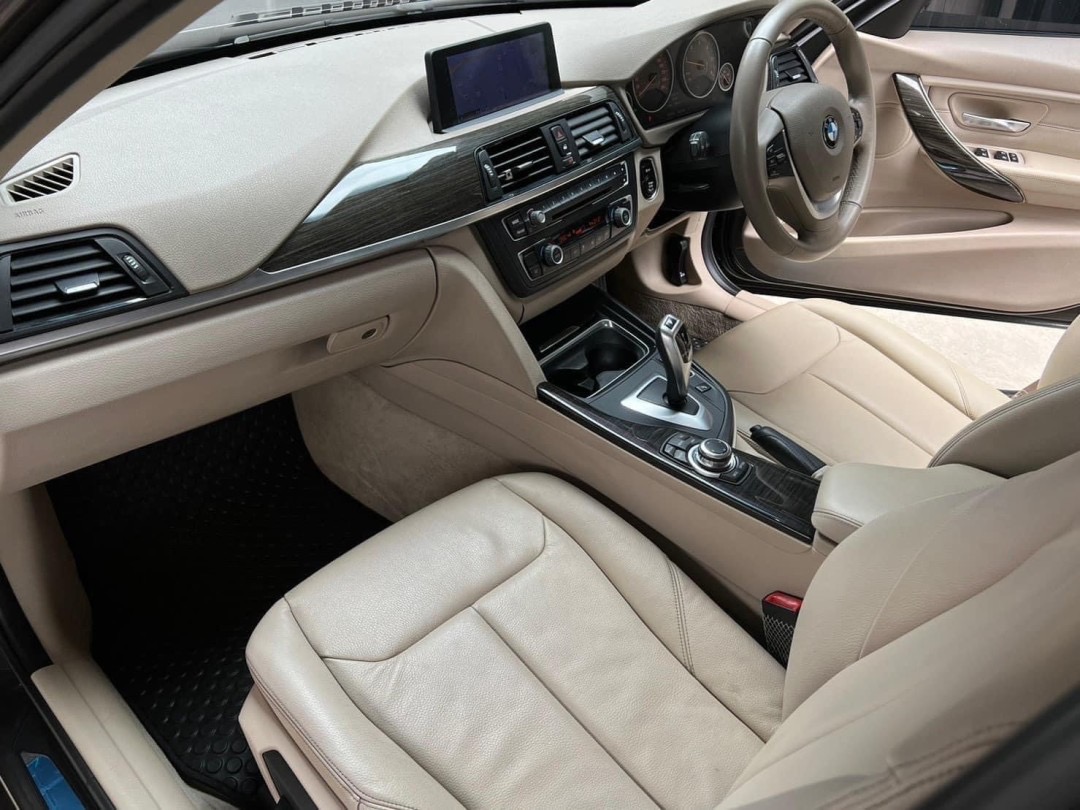BMW 320d ดีเซล ปี2013