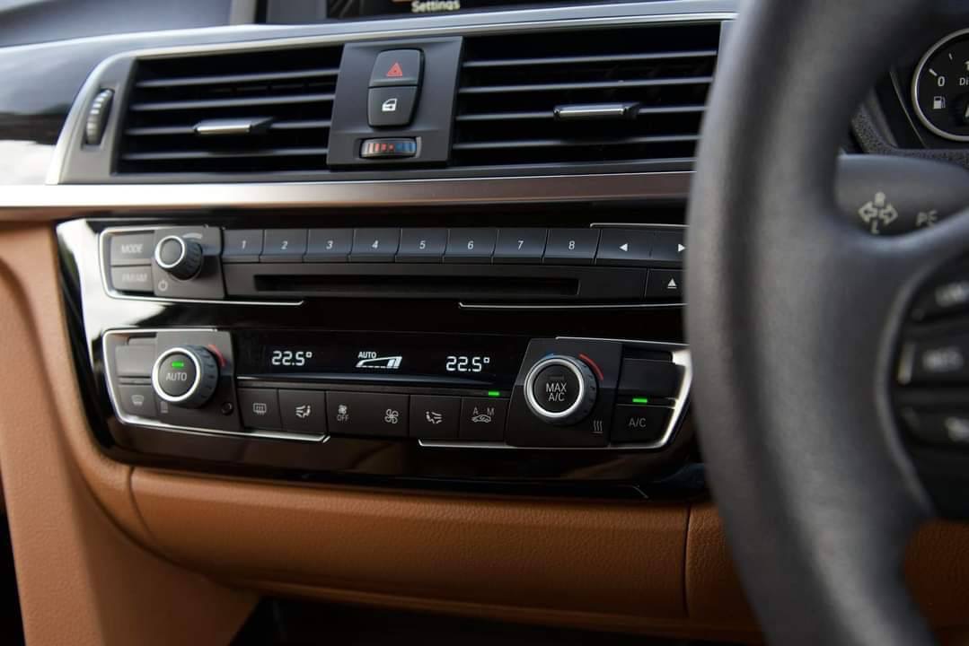 Bmw 320d F30 LCI ปี 2017