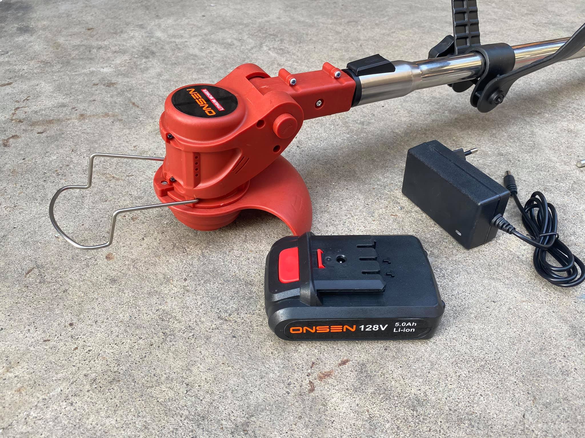 เครื่องตัดหญ้าไร้สาย ยี่ห้อ Onsen 128V แถมใบตัดรวม 8 ใบ