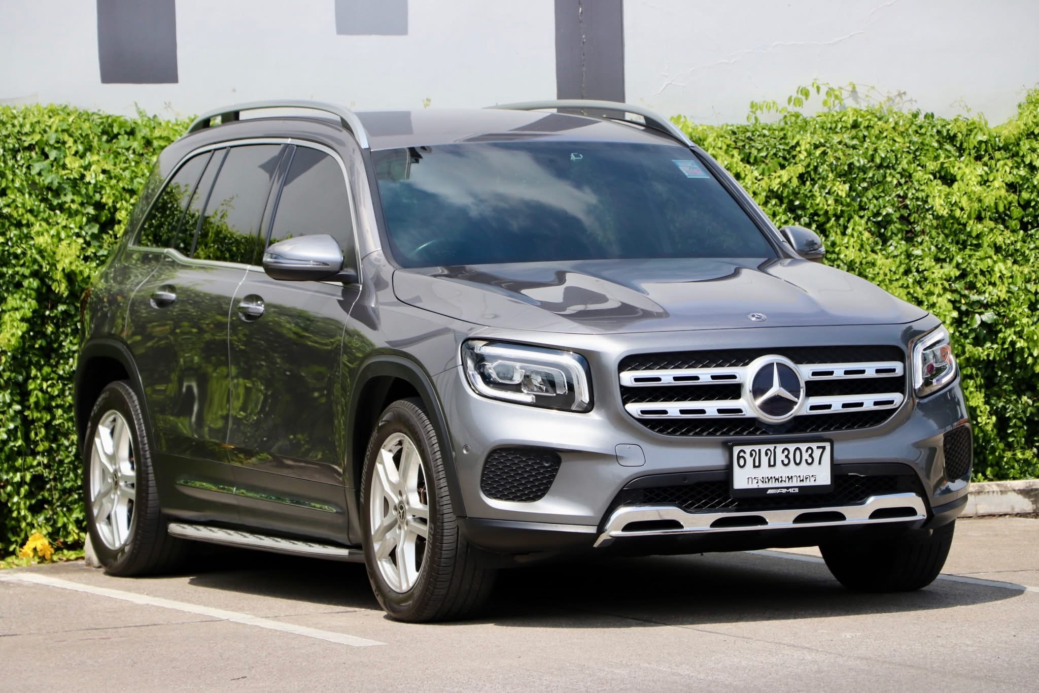 BENZ GLB200 7ที่นั่ง ปี2020
