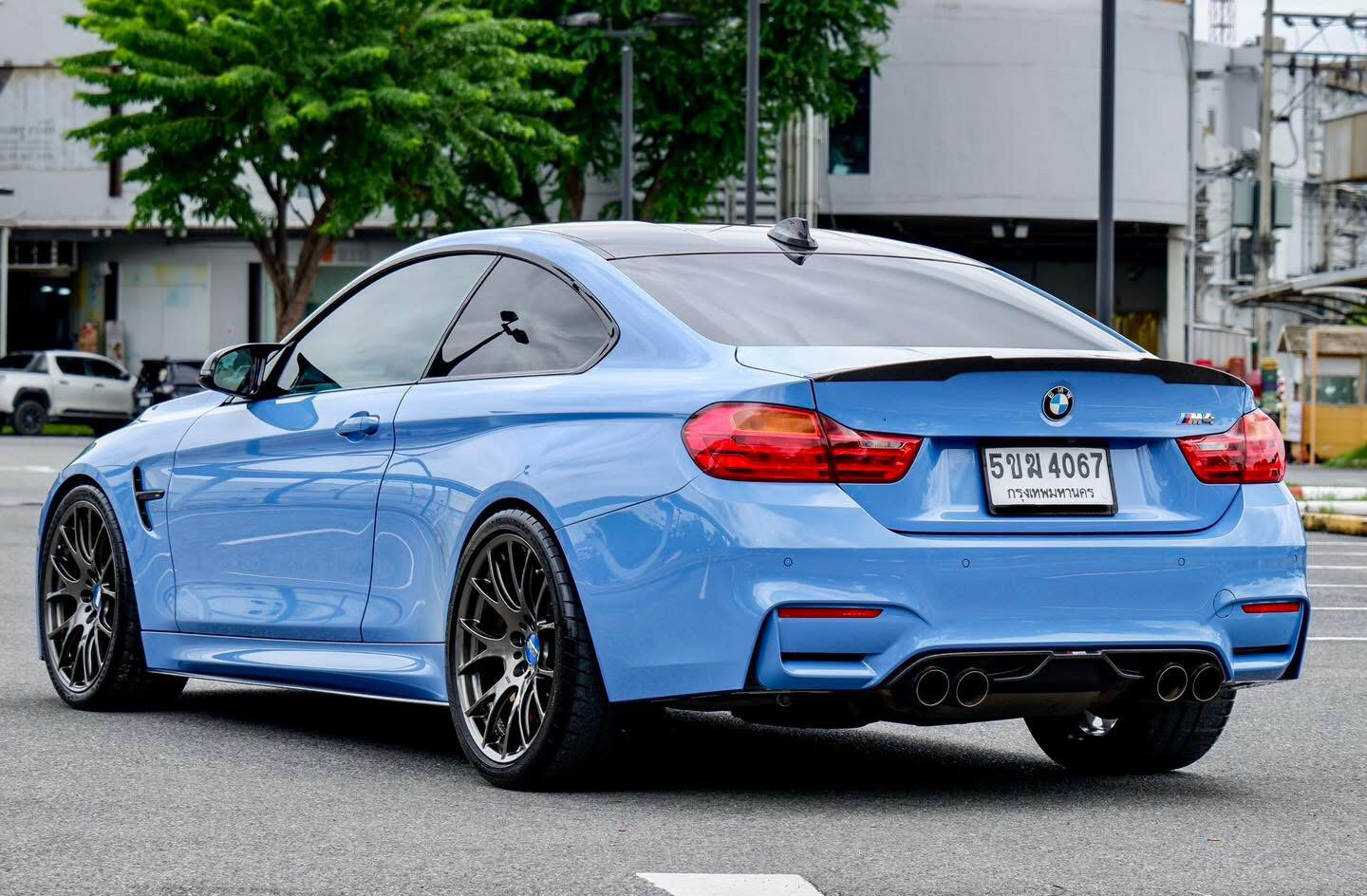 BMW F82 M4 Coupe Yas Marina Blue ปี 2015