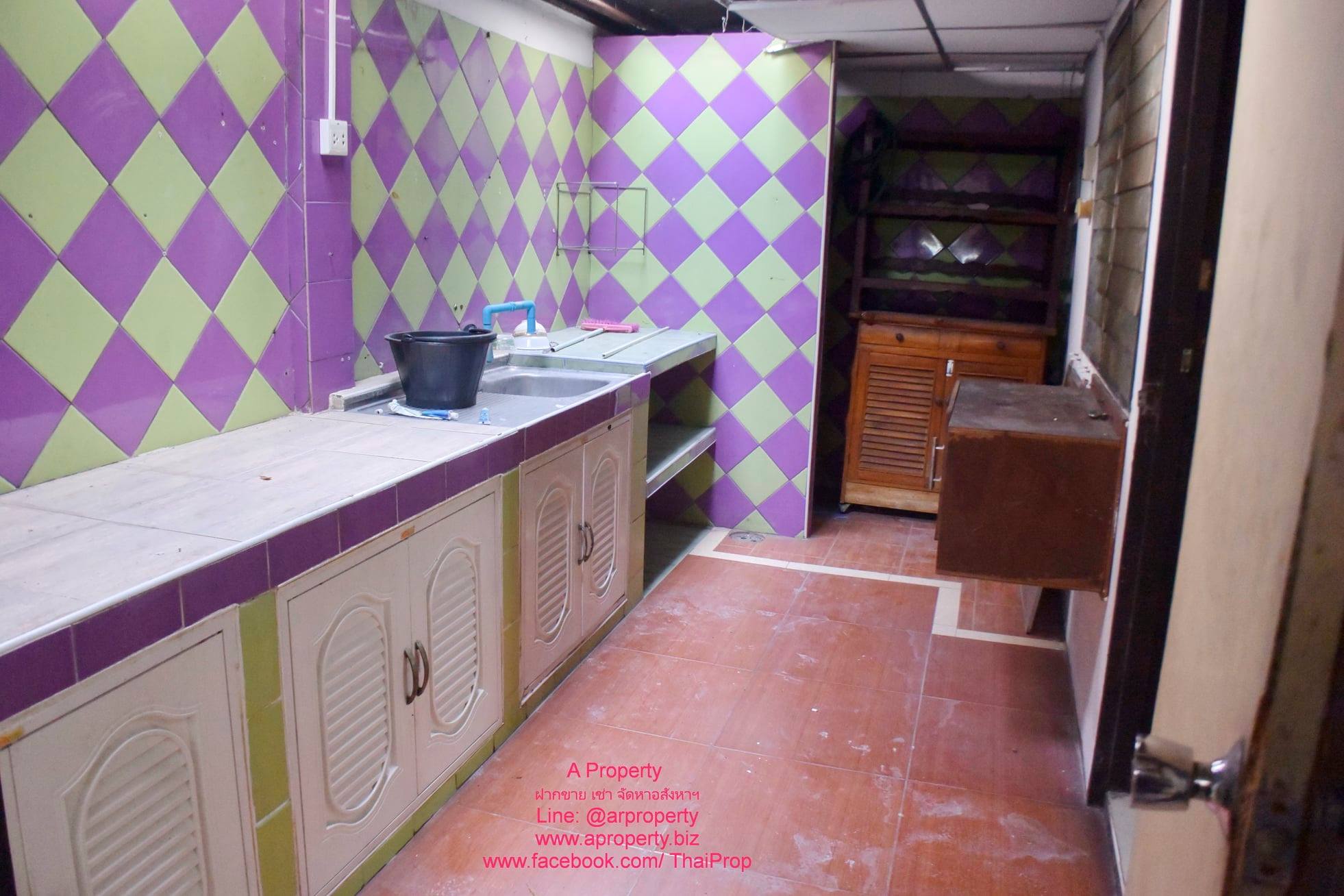 บ้านแฝดติดกัน 2 หลังติดกัน ซอยข้าง Central แจ้งวัฒนะ