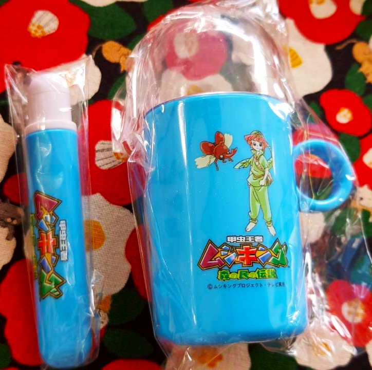 甲虫王者 Kochu Oja ราชาด้วง ราชาแมลงปีกแข็ง แก้ว พร้อมฝาปิด + แปรงสีฟัน พกพา สามารถเก็บได้ จากญี่ปุ่น แก้ว Size : 10.5 cm