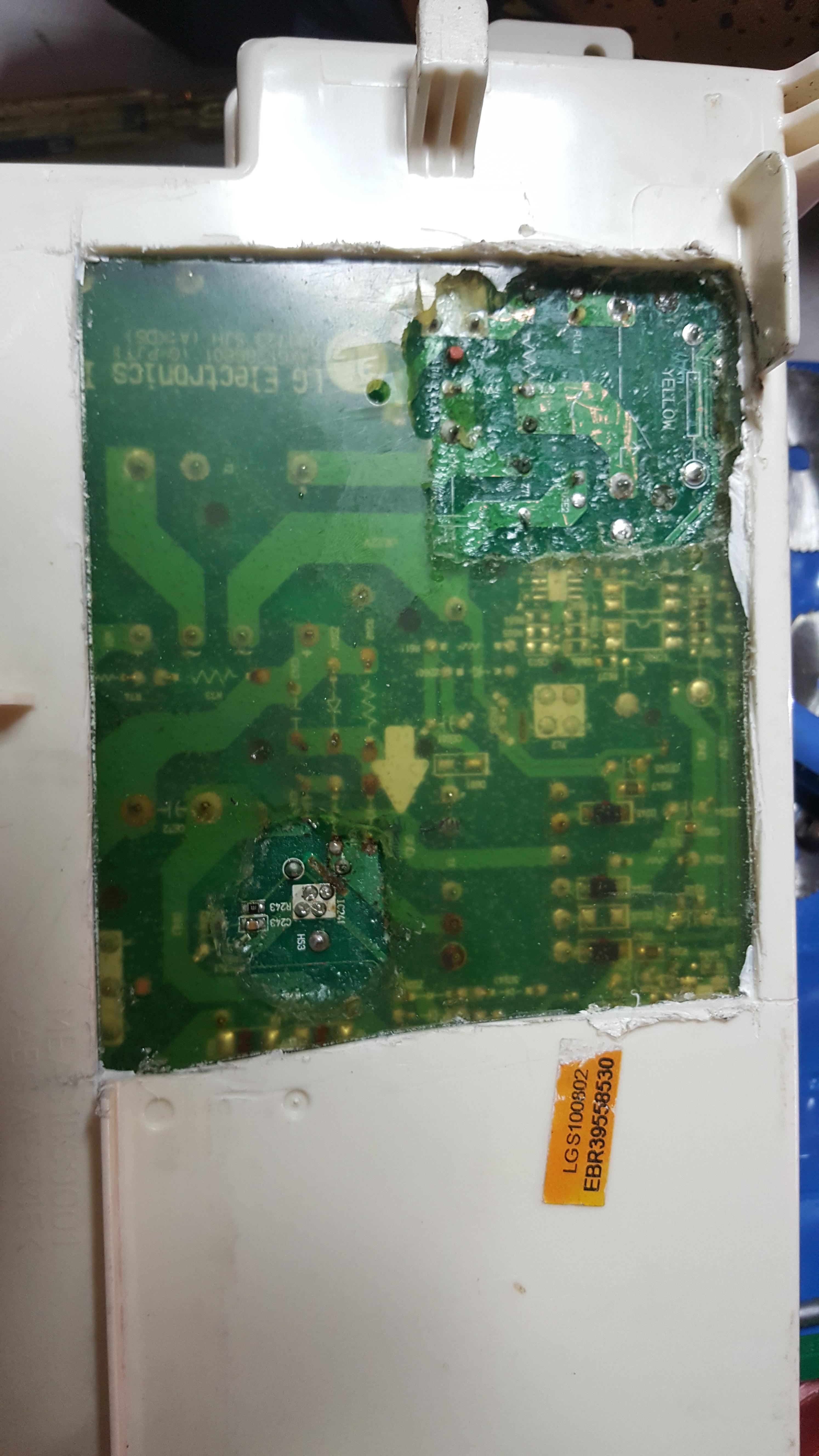 ซ่อมเครื่องซักผ้า ยี่ห้อ LG รุ่น WD-12470TD อาการเปิดเครื่องไม่ทำงาน ไฟไม่เข้า